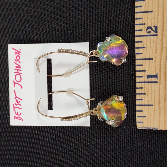 Betsey Johnson Aurora Borealis Shell Drop Earrings - Picture 4 of 5